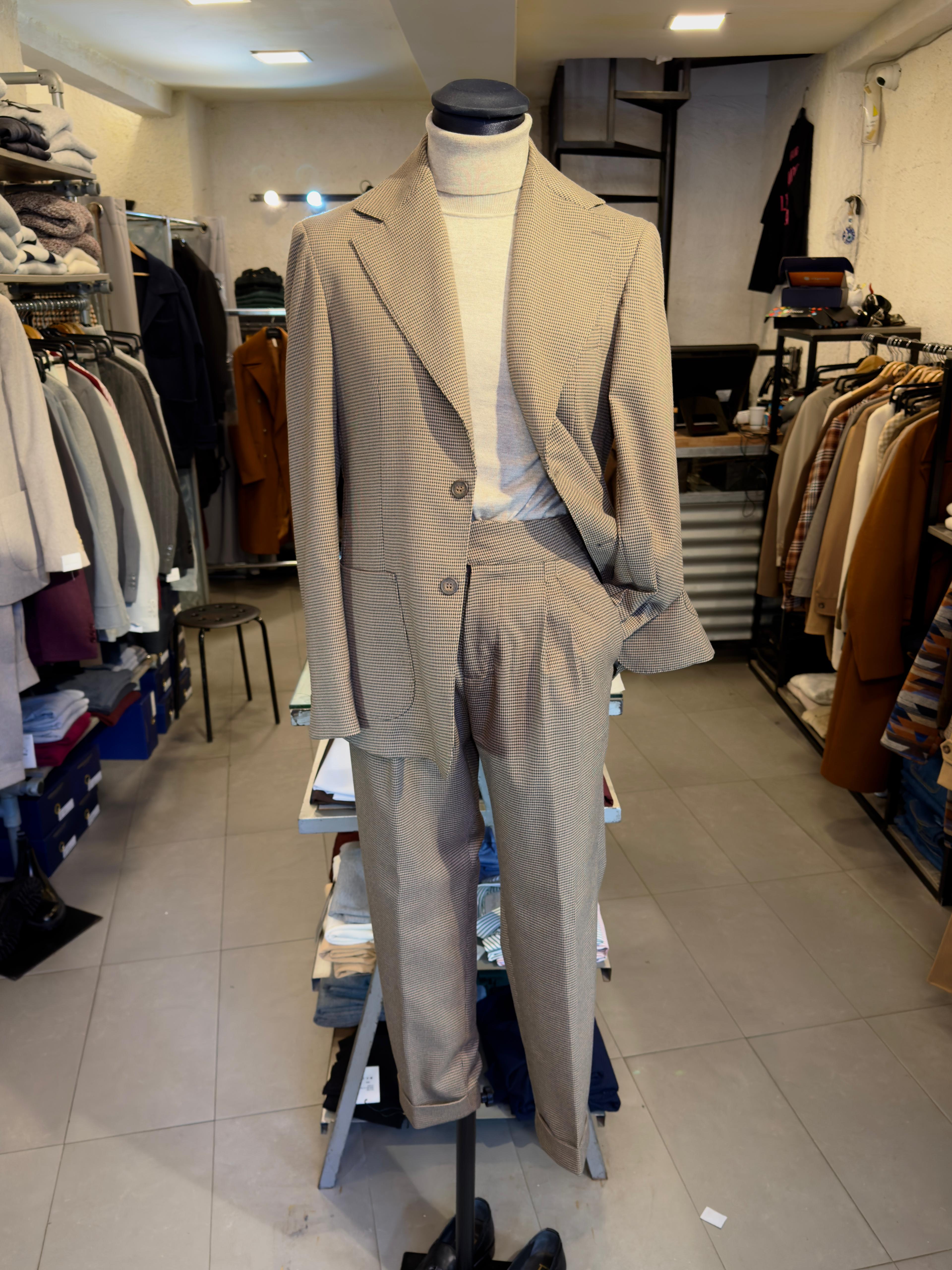 Abito in lana a Quadri