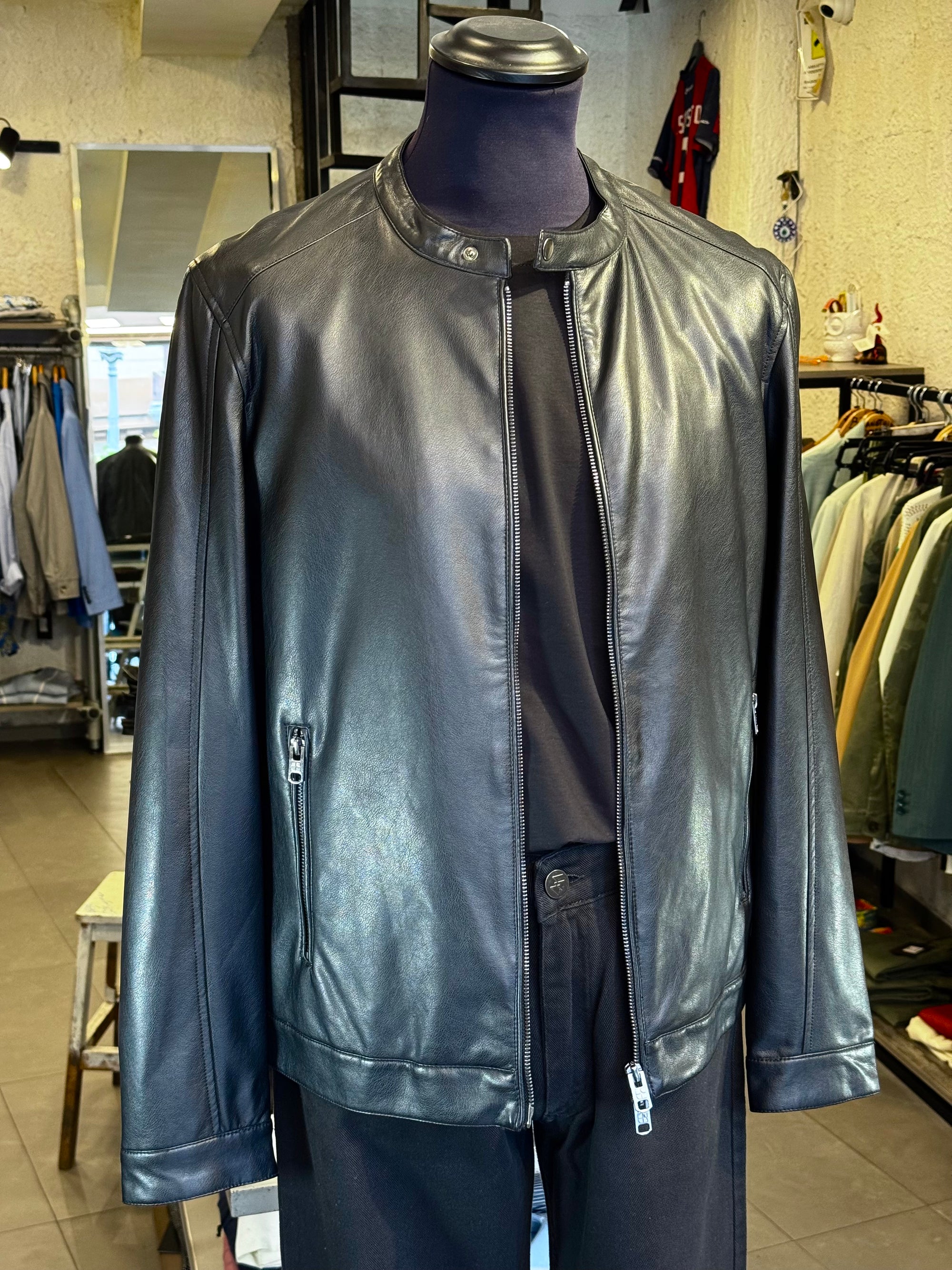 Jacket in Ecopelle