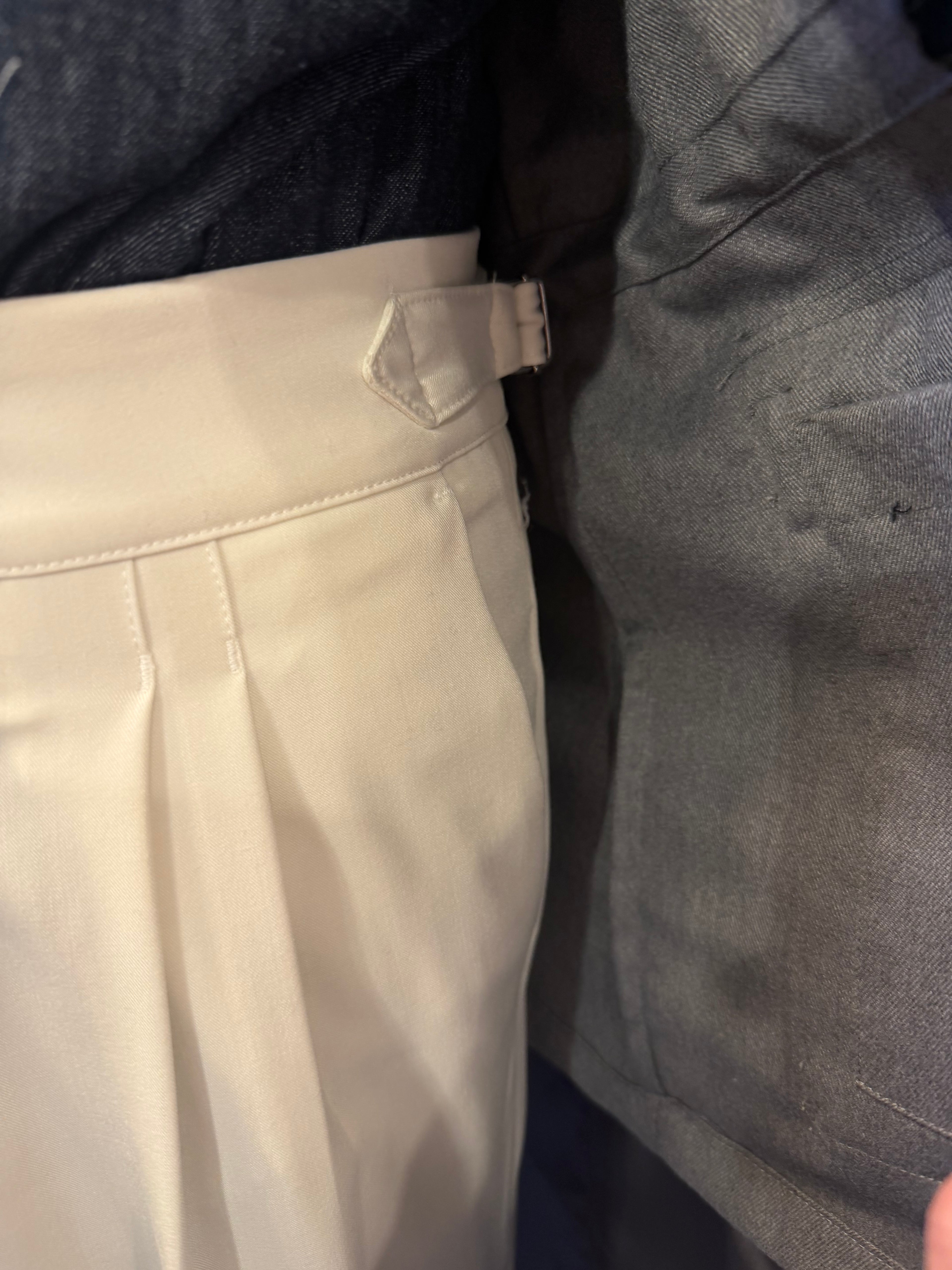 Pantalone vita alta panna